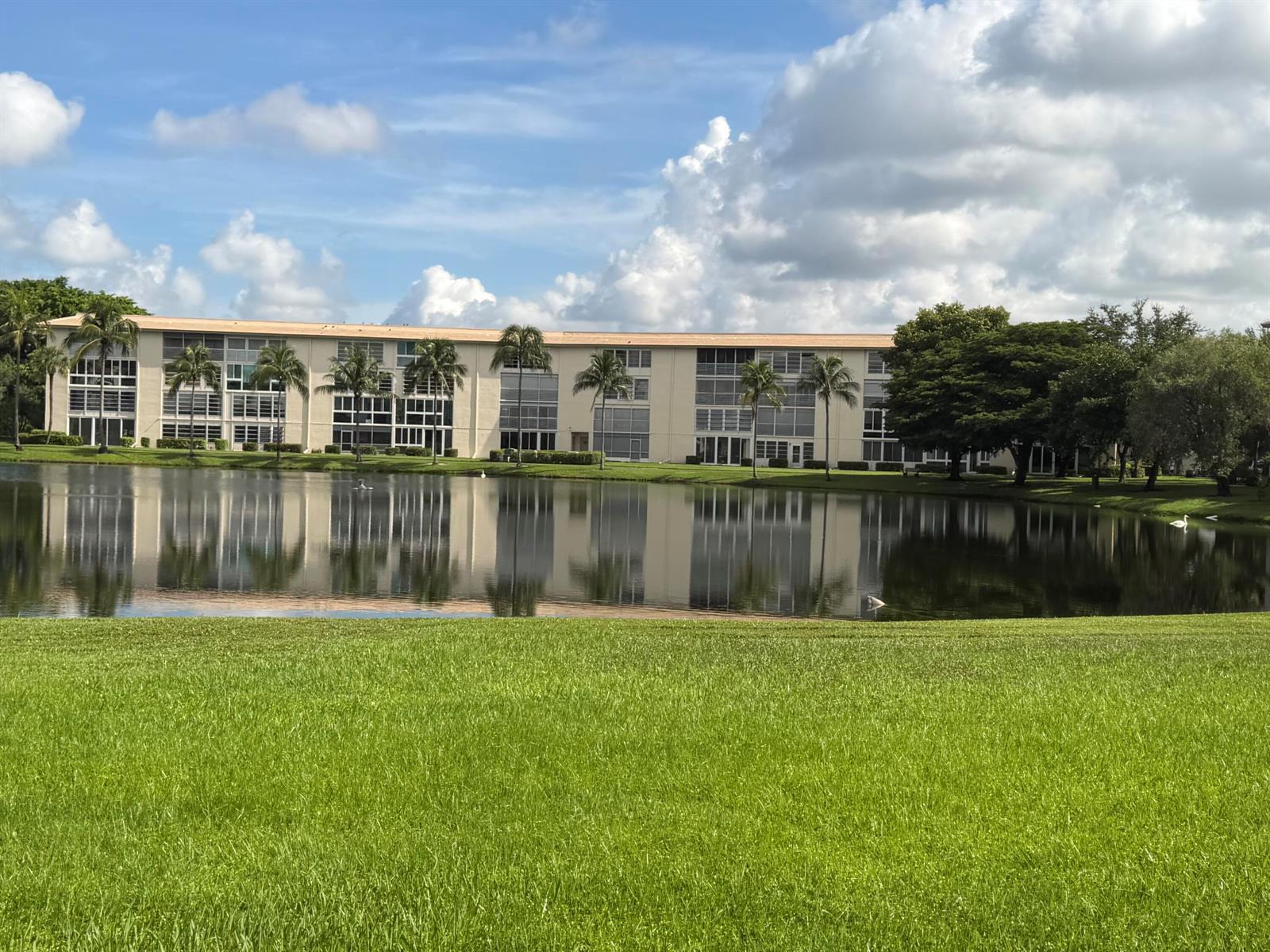 1903 BERMUDA Circle # E1, Coconut Creek FL 33066