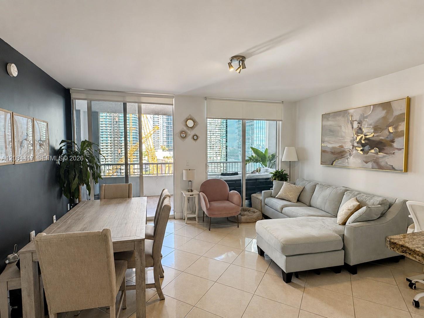 170 SE 14th St # 2007, Miami FL 33131