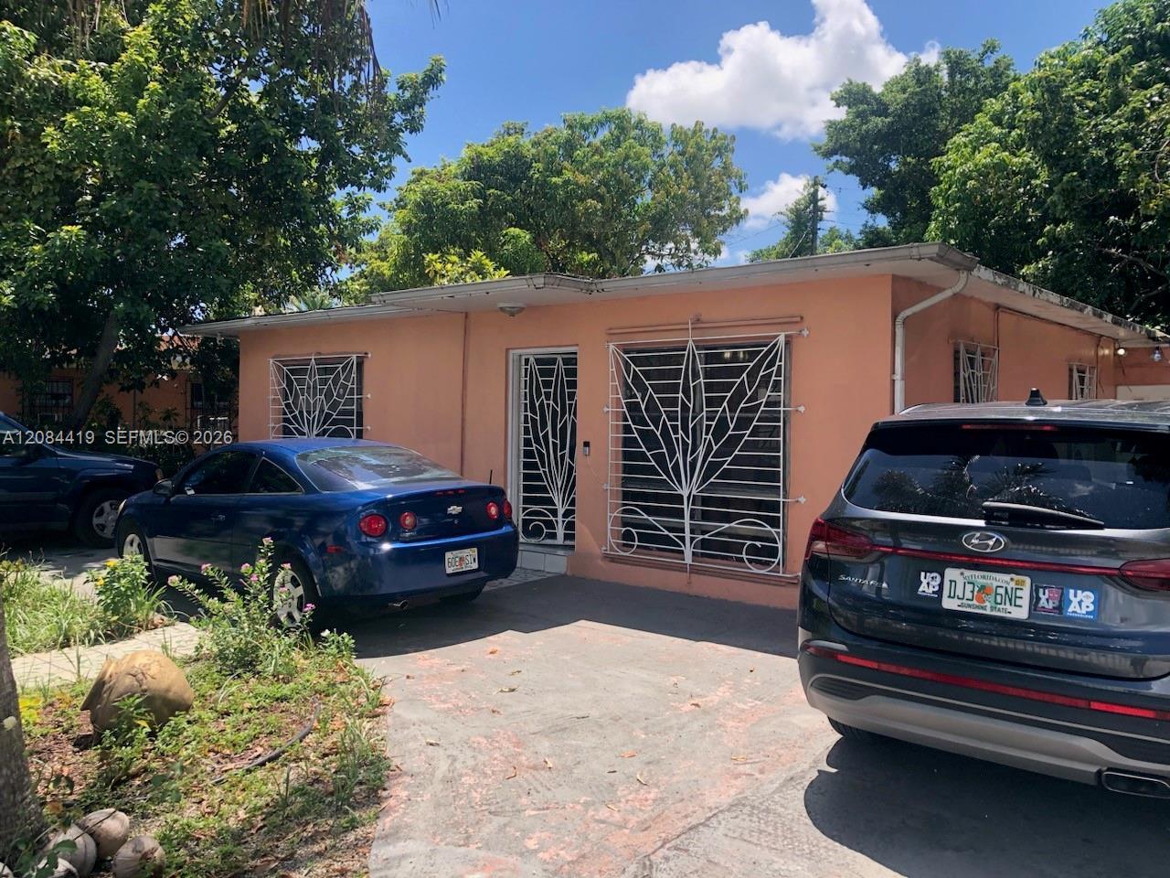 770 E 17th St, Hialeah FL 33010
