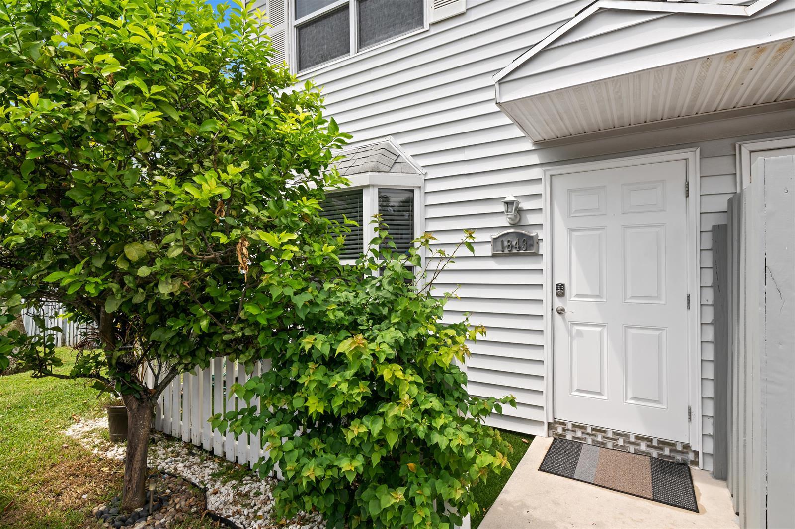 1843 NE 15TH Avenue, Fort Lauderdale FL 33305