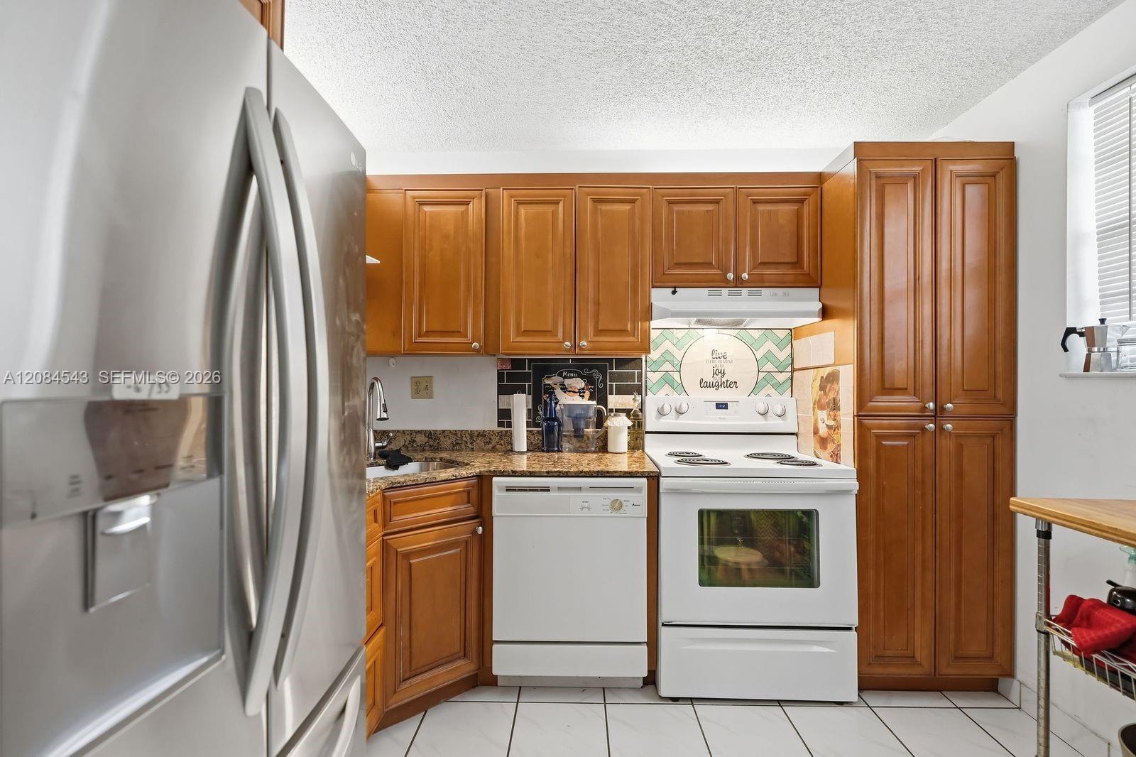 7400 NW 17th St # 107, Plantation FL 33313