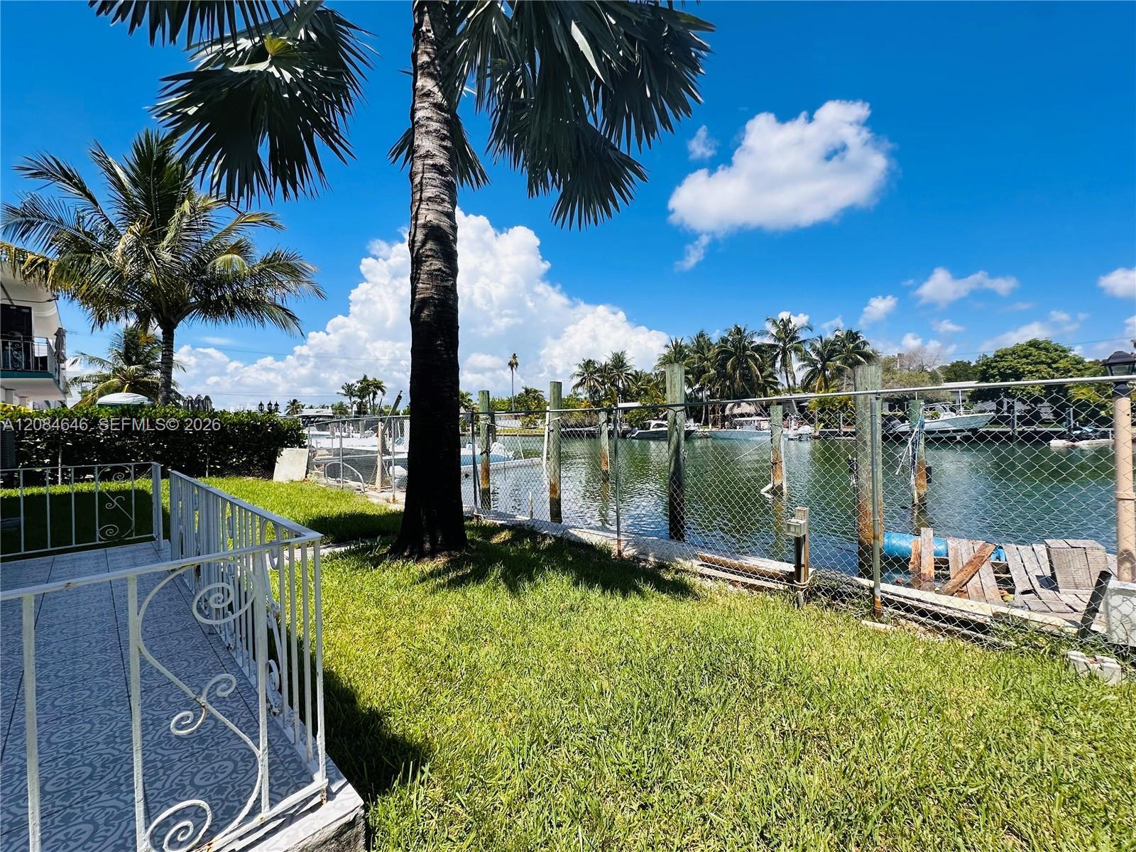 2045 Calais Dr # 6, Miami Beach FL 33141