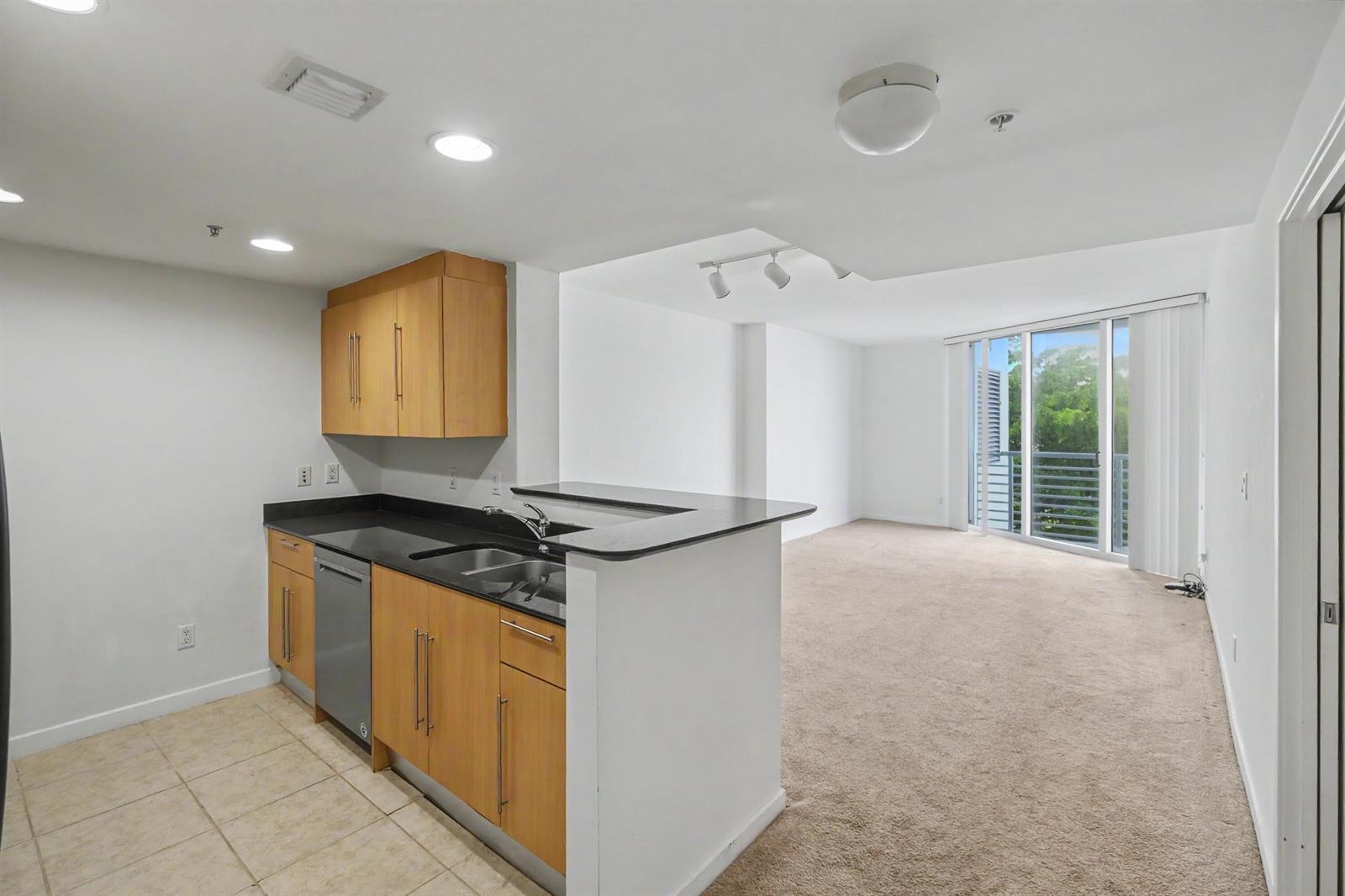 335 S Biscayne Boulevard # 1002, Miami FL 33131
