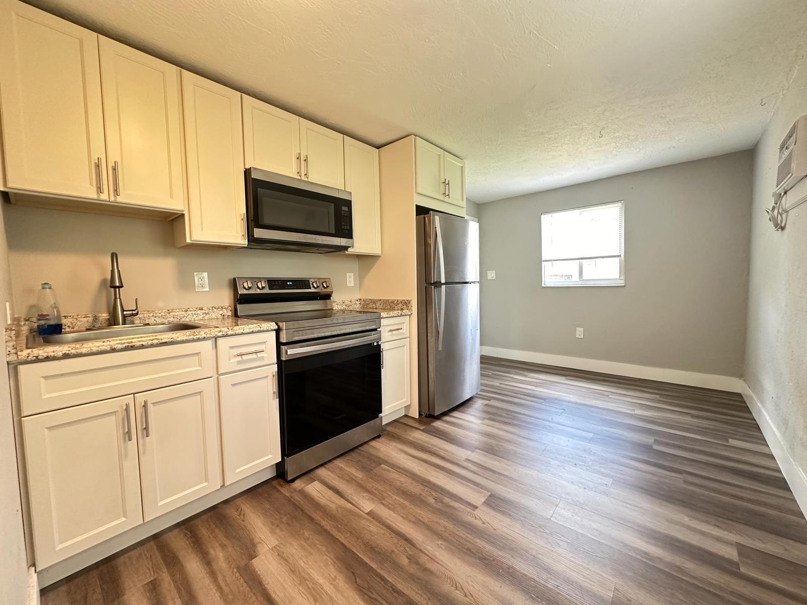 6760 Park Street # C, Hollywood FL 33024