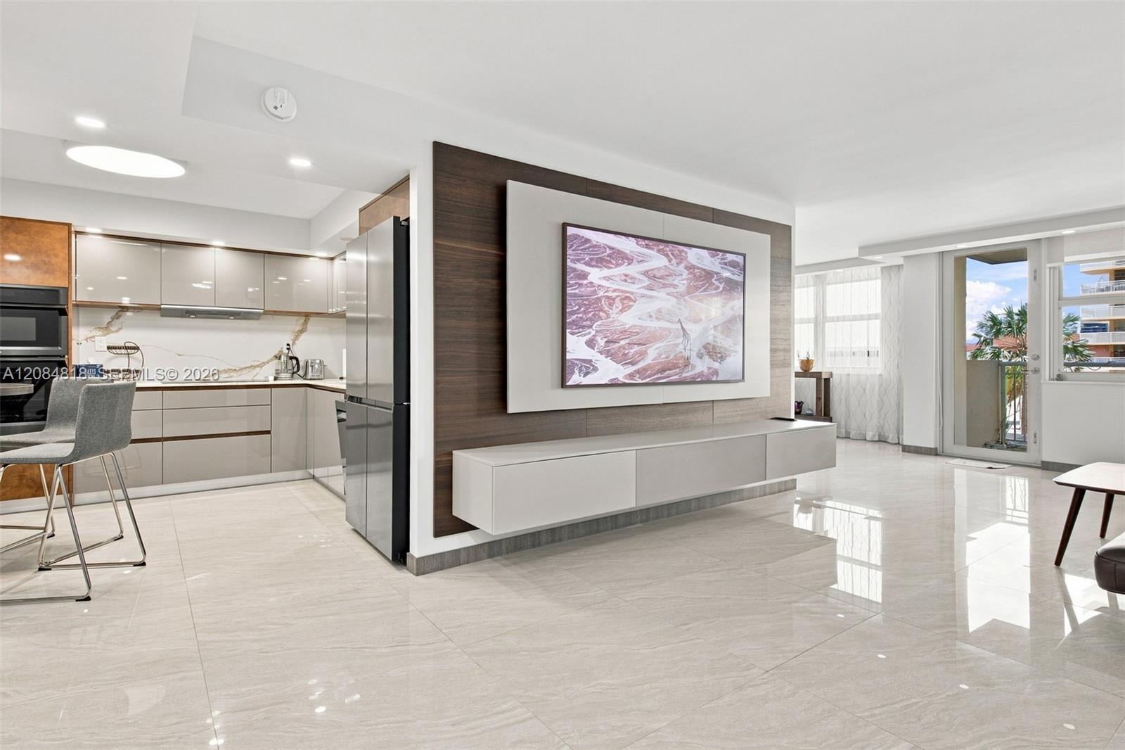 250 174th St # 211, Sunny Isles Beach FL 33160