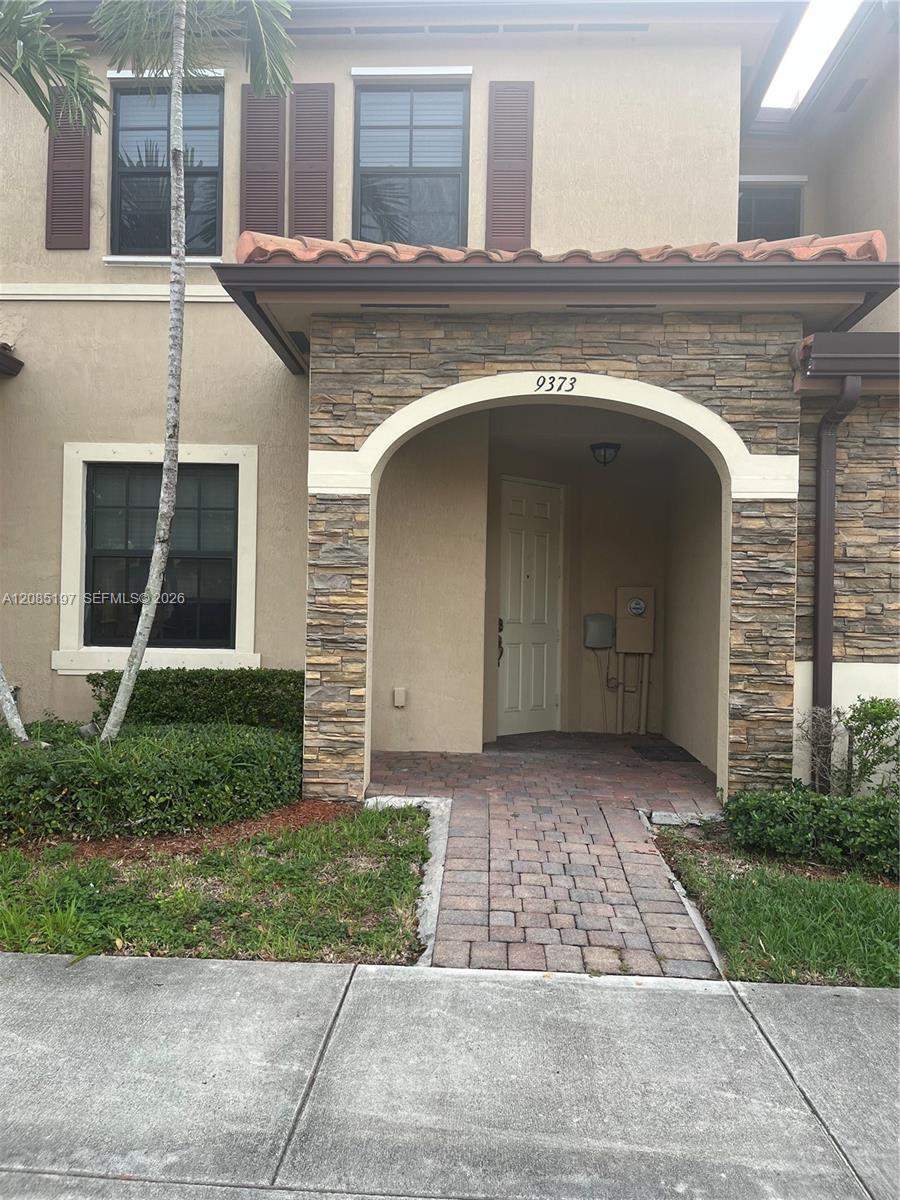 9373 W 33rd Way # 9373, Hialeah FL 33018