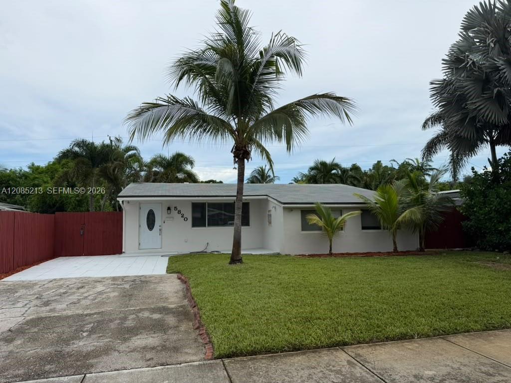 5820 NE 2nd Ave, Oakland Park FL 33334
