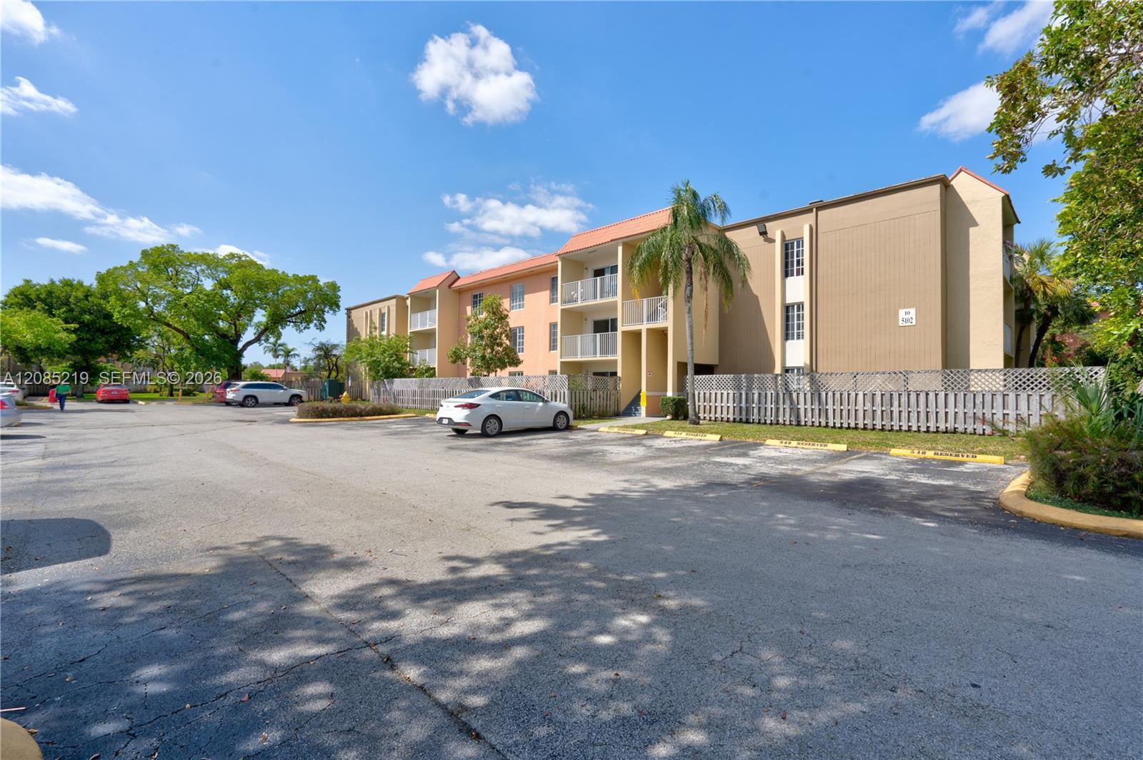 5102 NW 79th Ave # 206, Doral FL 33166