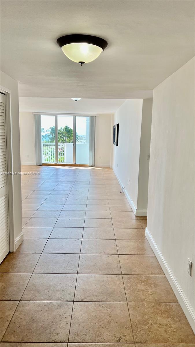 5825 Collins Ave # 5G, Miami Beach FL 33140