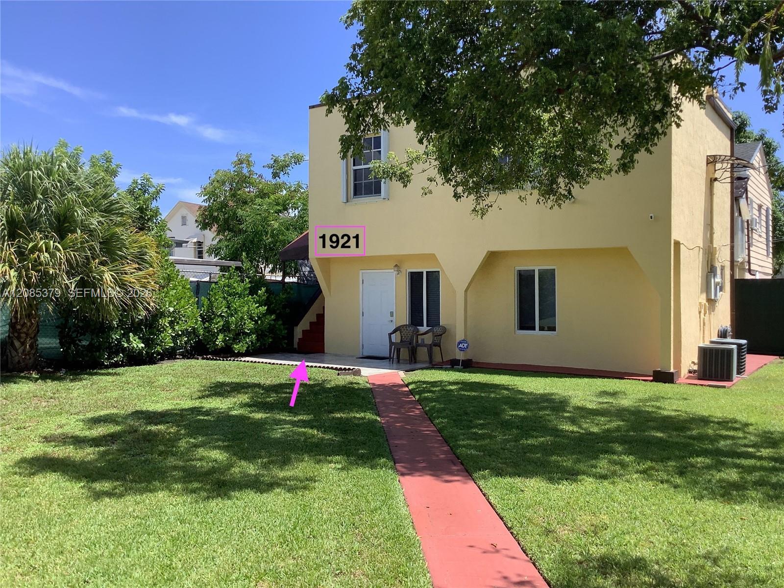 1921 SW 17th Ct, Miami FL 33145