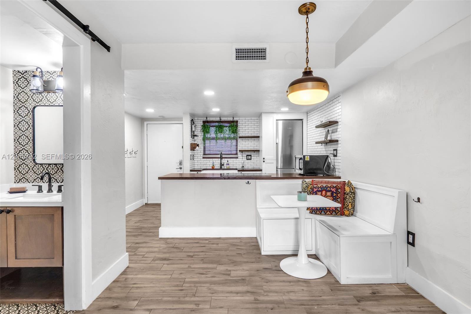 465 Swallow Dr # 10, Miami Springs FL 33166