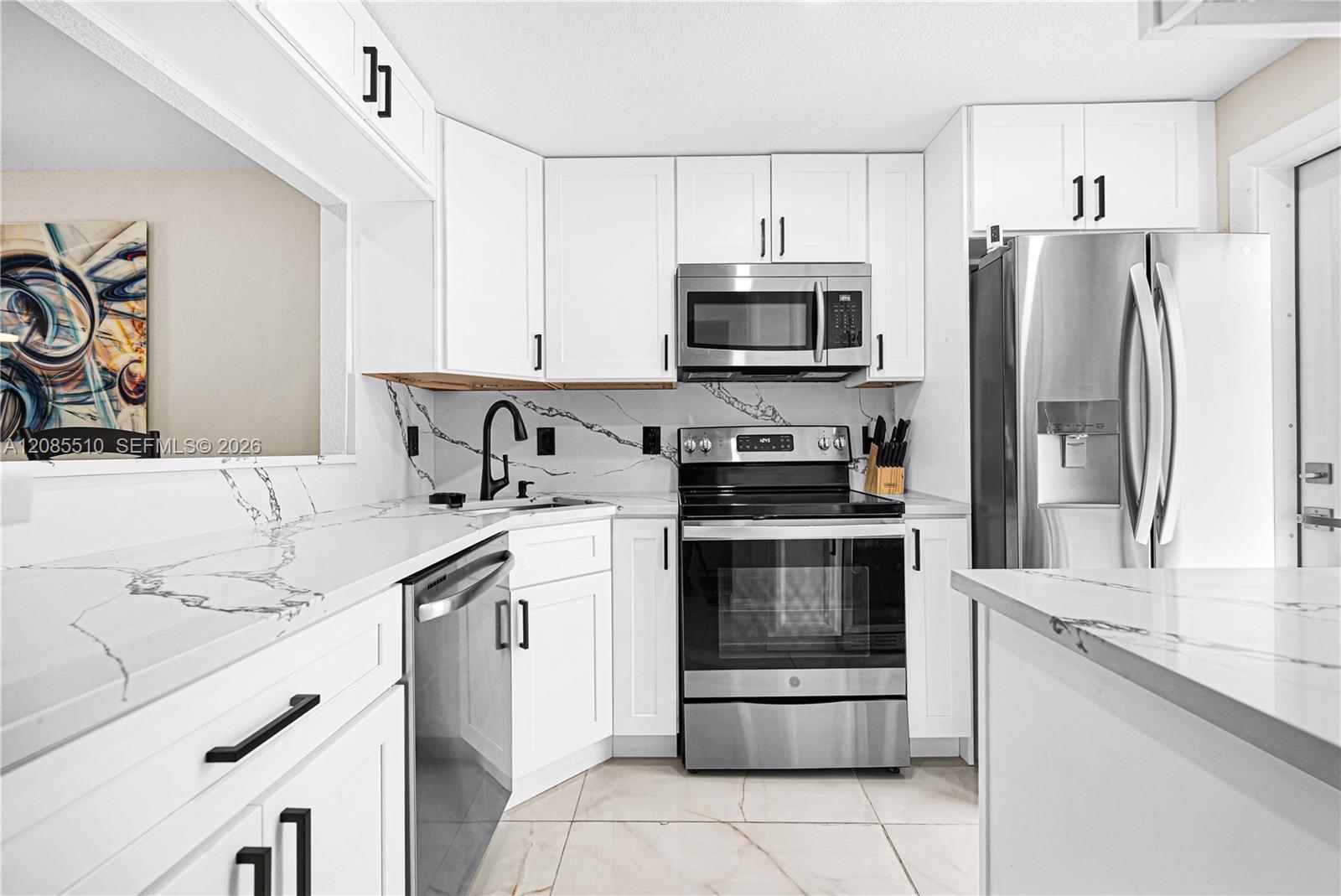 400 SE 10th St # 105, Deerfield Beach FL 33441