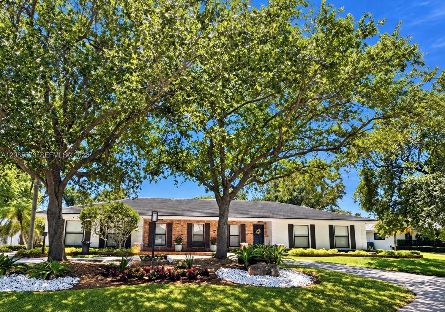 7440 SW 174th St, Palmetto Bay FL 33157