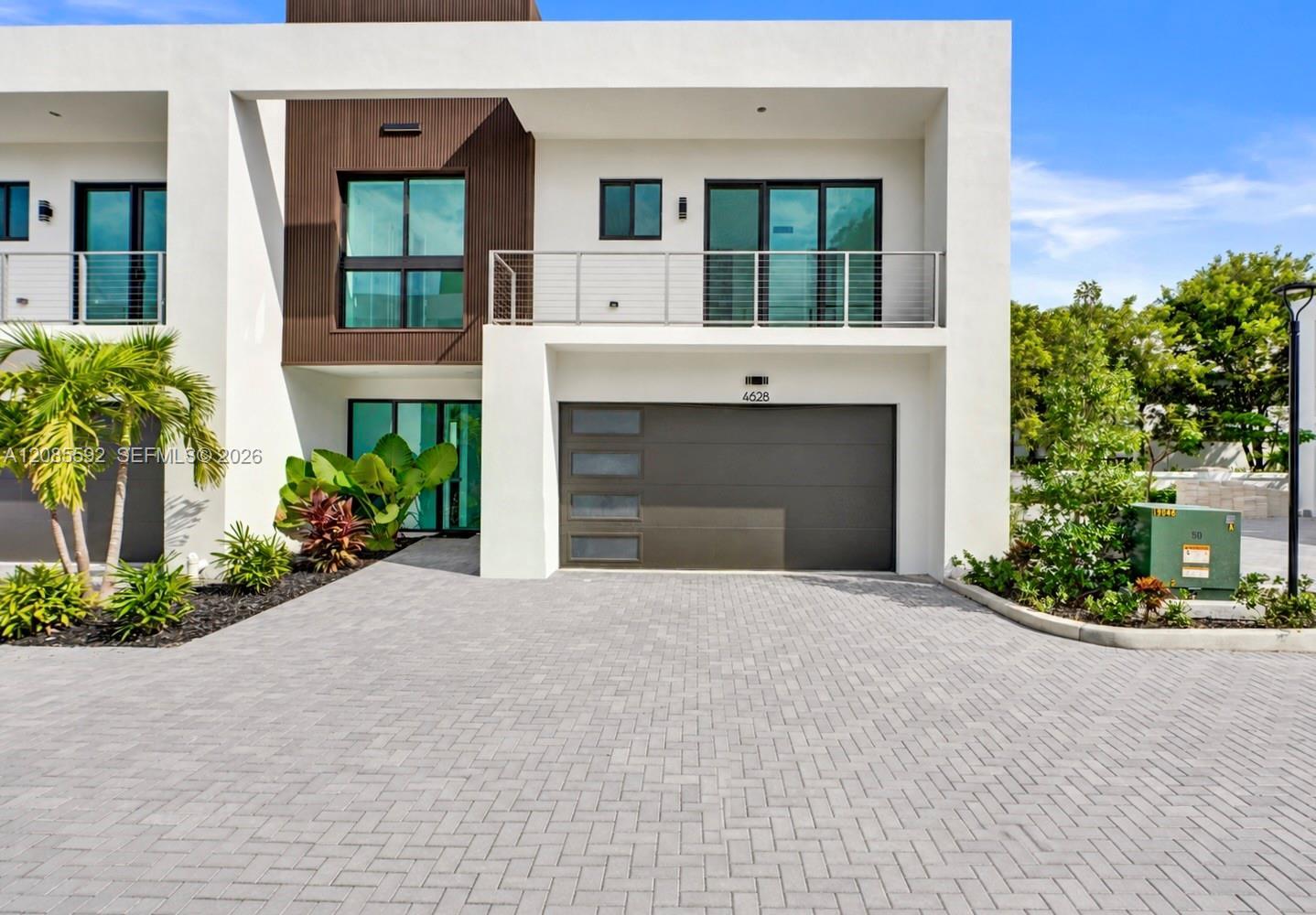 4628 SW 32nd avenue # A4, Dania Beach FL 33312