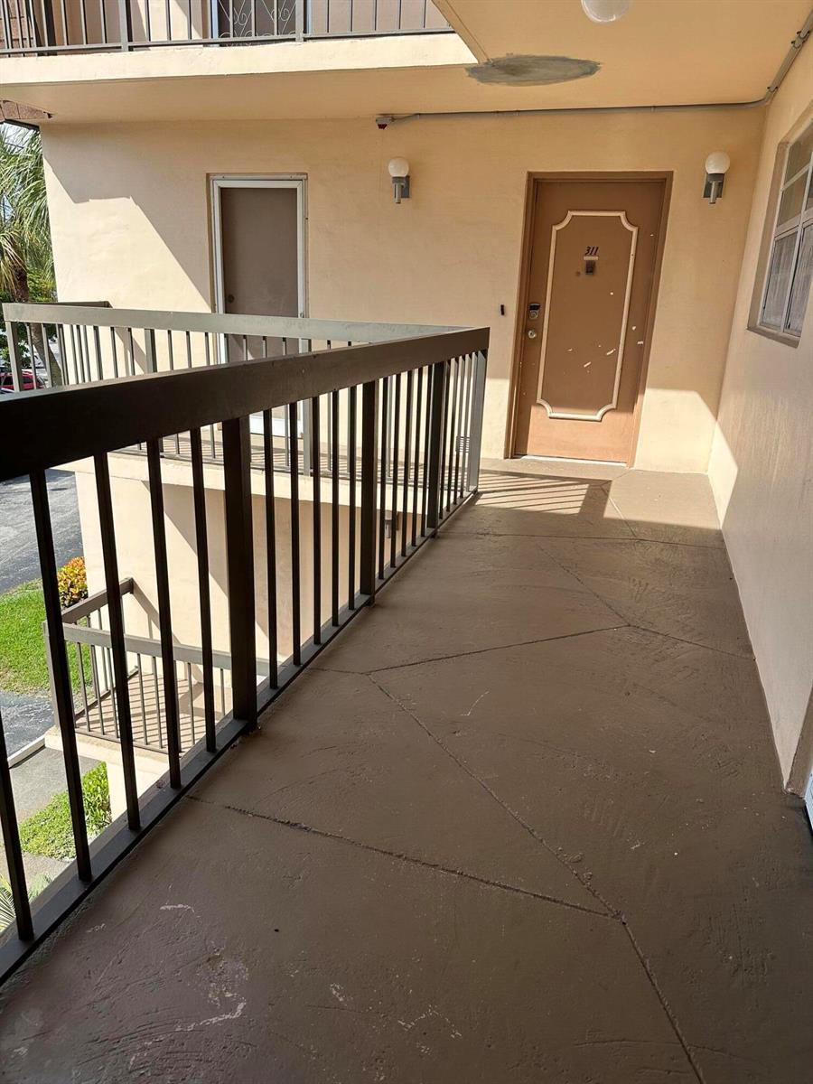 6200 NW 2ND Avenue NW # 311, Boca Raton FL 33487