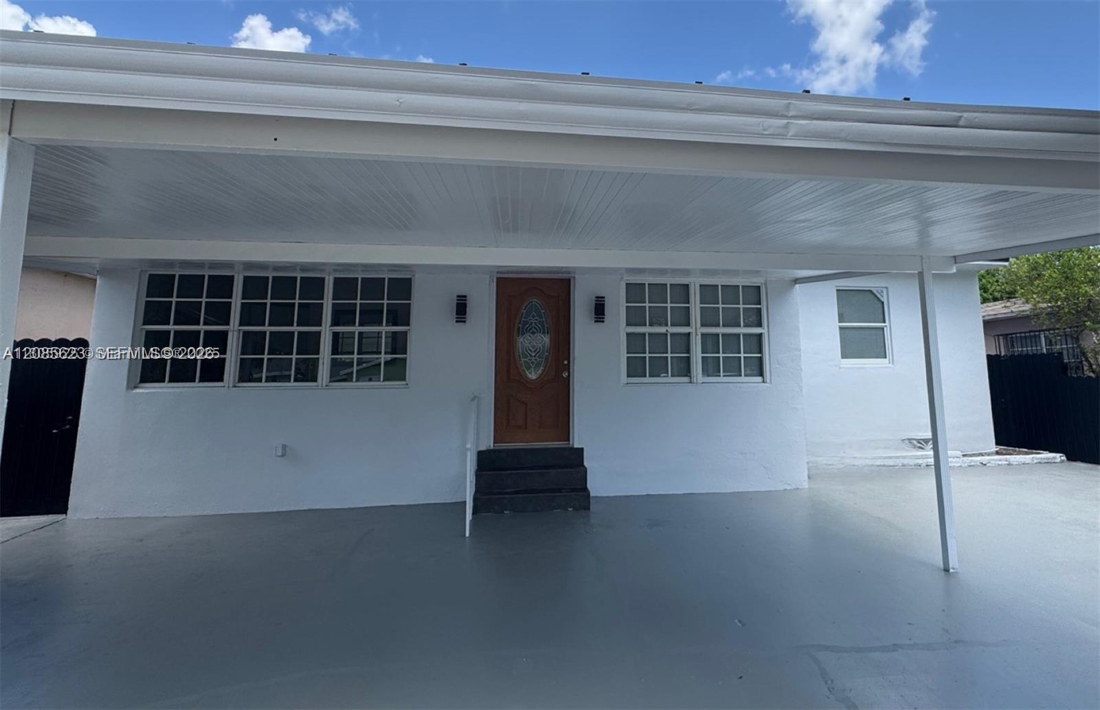 2731 NW 100th St # C, Miami FL 33147