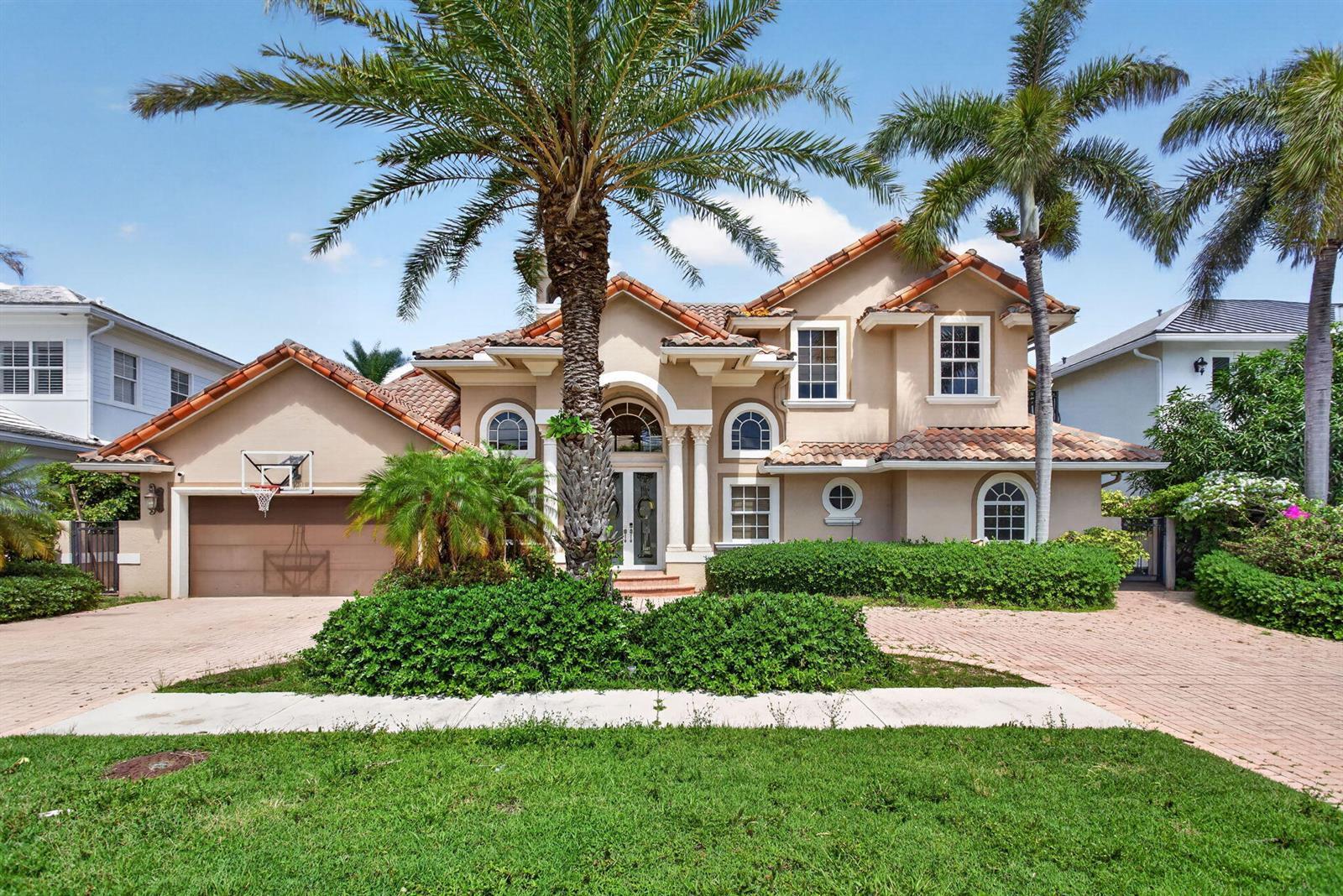 4901 NE 29th Avenue, Lighthouse Point FL 33064