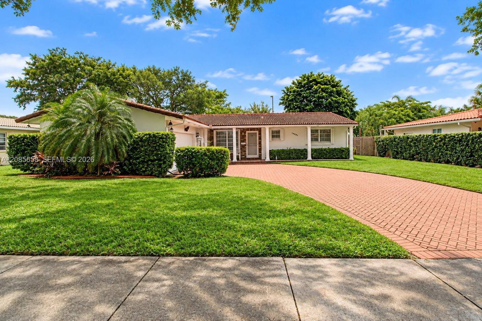 14961 Egan Ln, Miami Lakes FL 33014