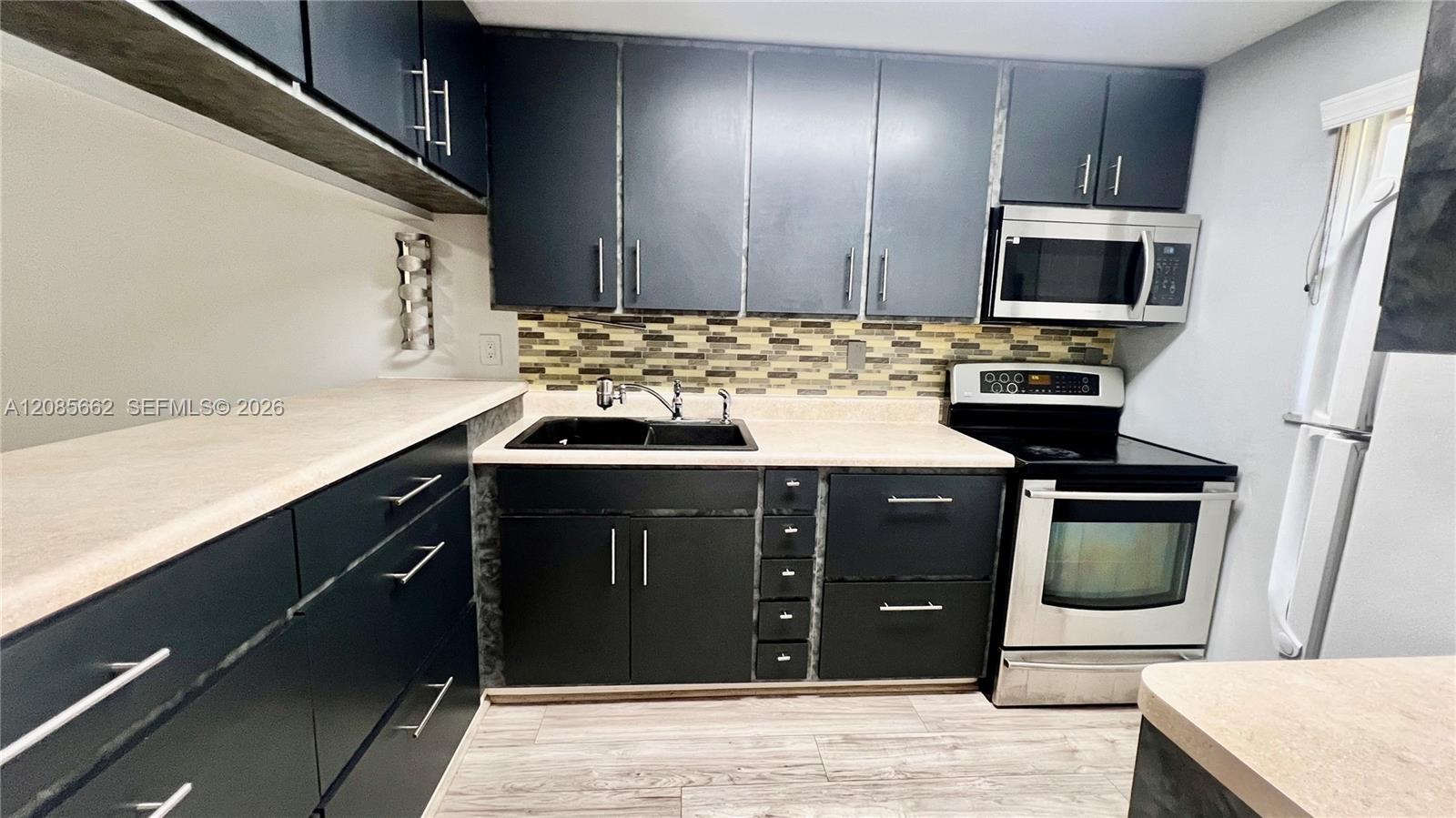 7610 Stirling Rd # 103B, Davie FL 33024