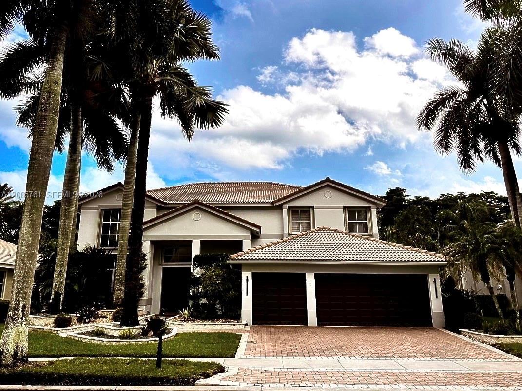 1606 Victoria Pointe Cir, Weston FL 33327