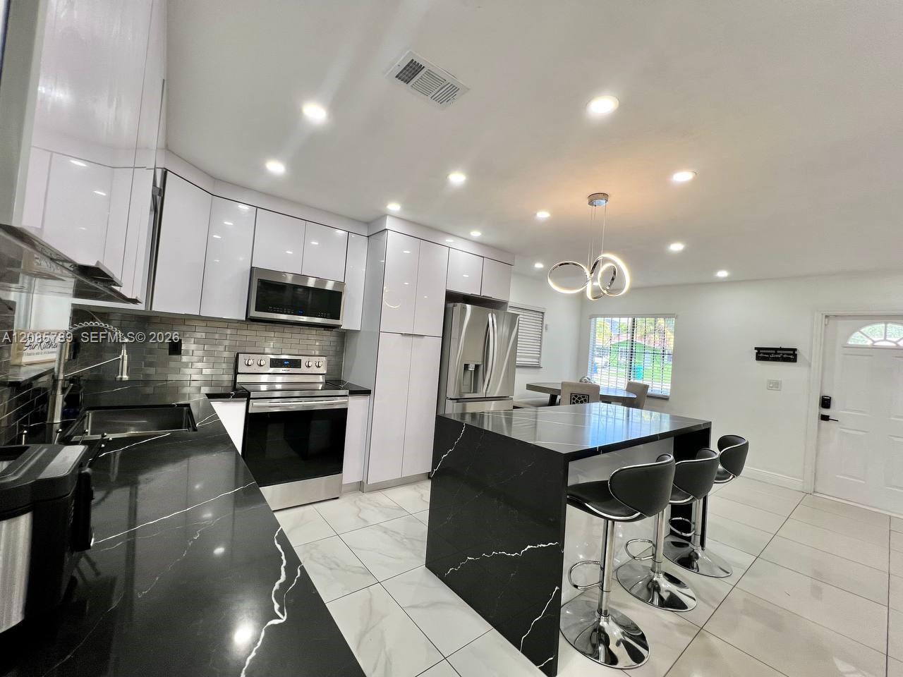 3810 NW 197th Ter # 3810, Miami Gardens FL 33055