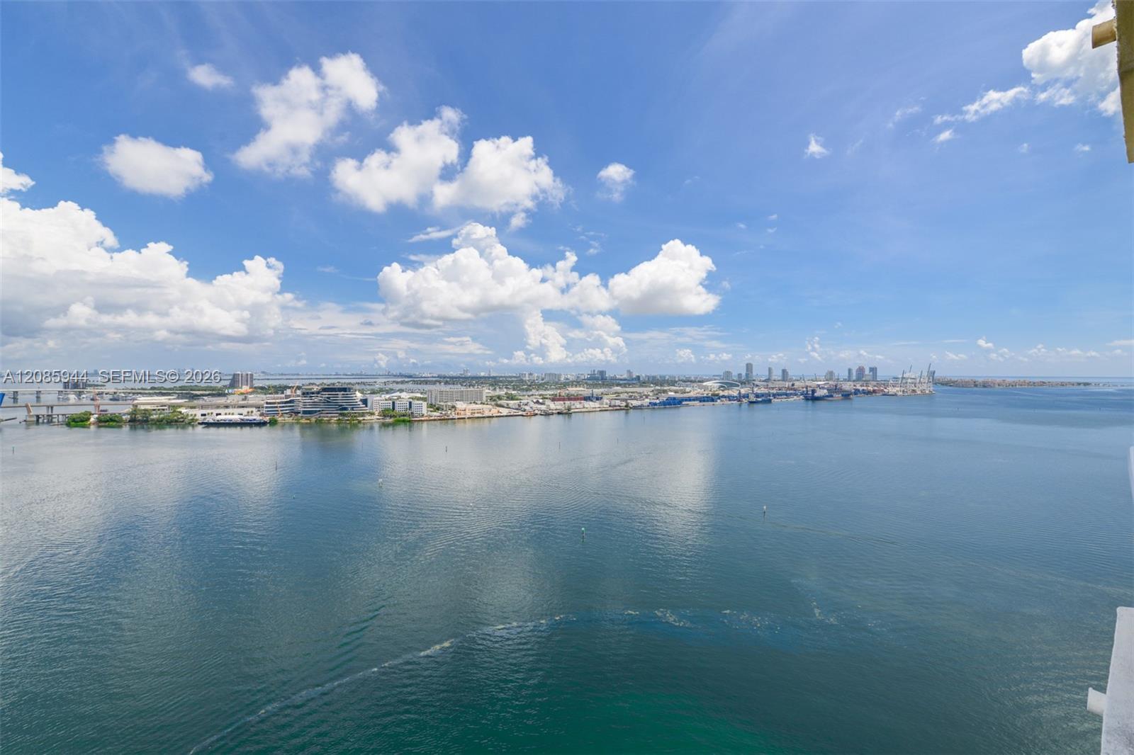 848 Brickell Key Dr # 2702, Miami FL 33131