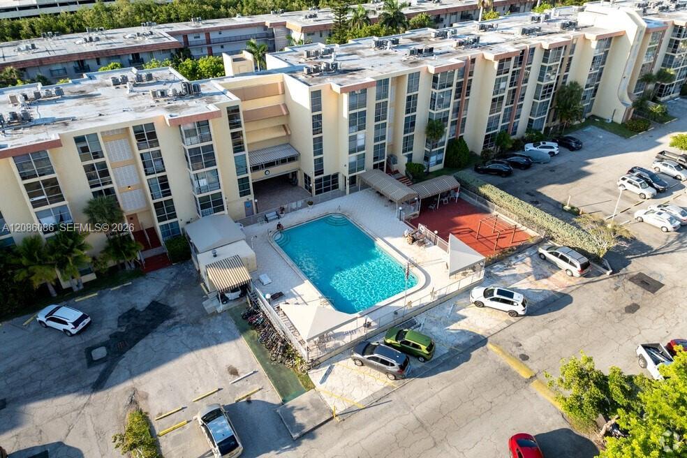 200 172nd St # 504, Sunny Isles Beach FL 33160