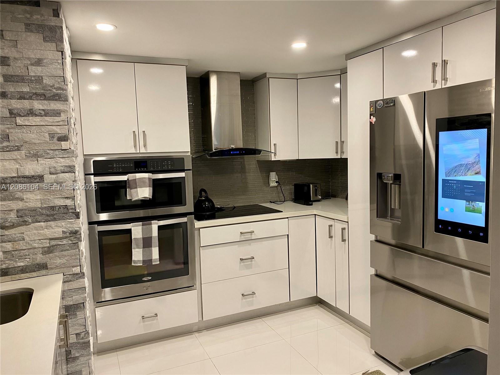 555 NE 15th St # 12J, Miami FL 33132