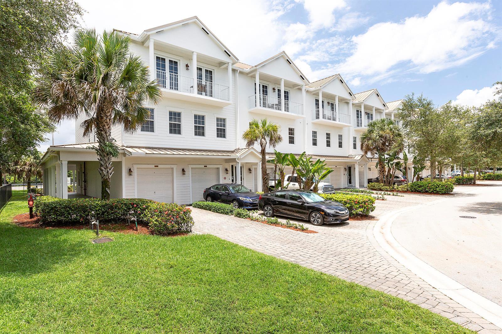 6807 LAKESIDE Circle N # 1, Davie FL 33314