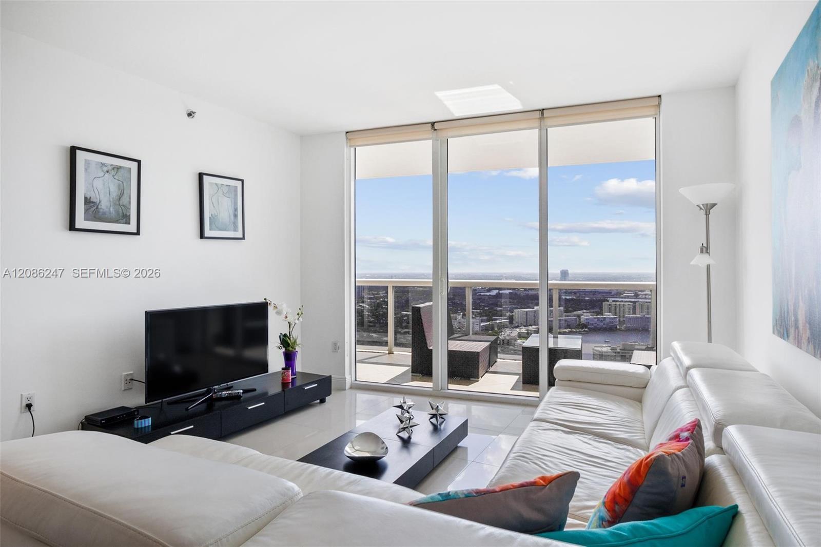 1800 S Ocean Dr # 4006, Hallandale Beach FL 33009