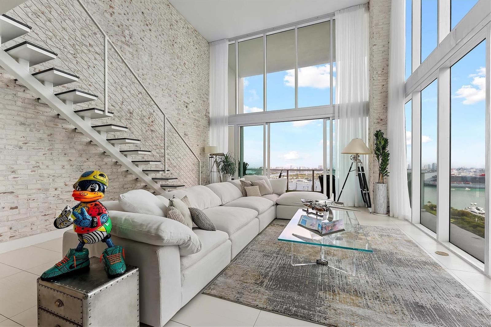 1040 Biscayne Boulevard # 2101, Miami FL 33132
