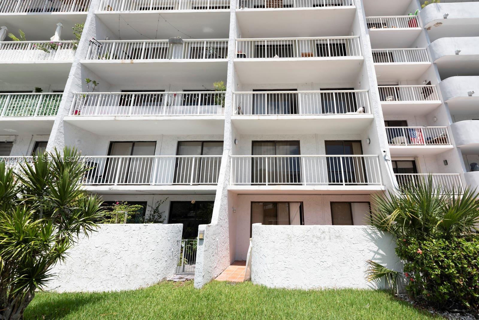 1650 NE 115th St # 108, Miami FL 33181