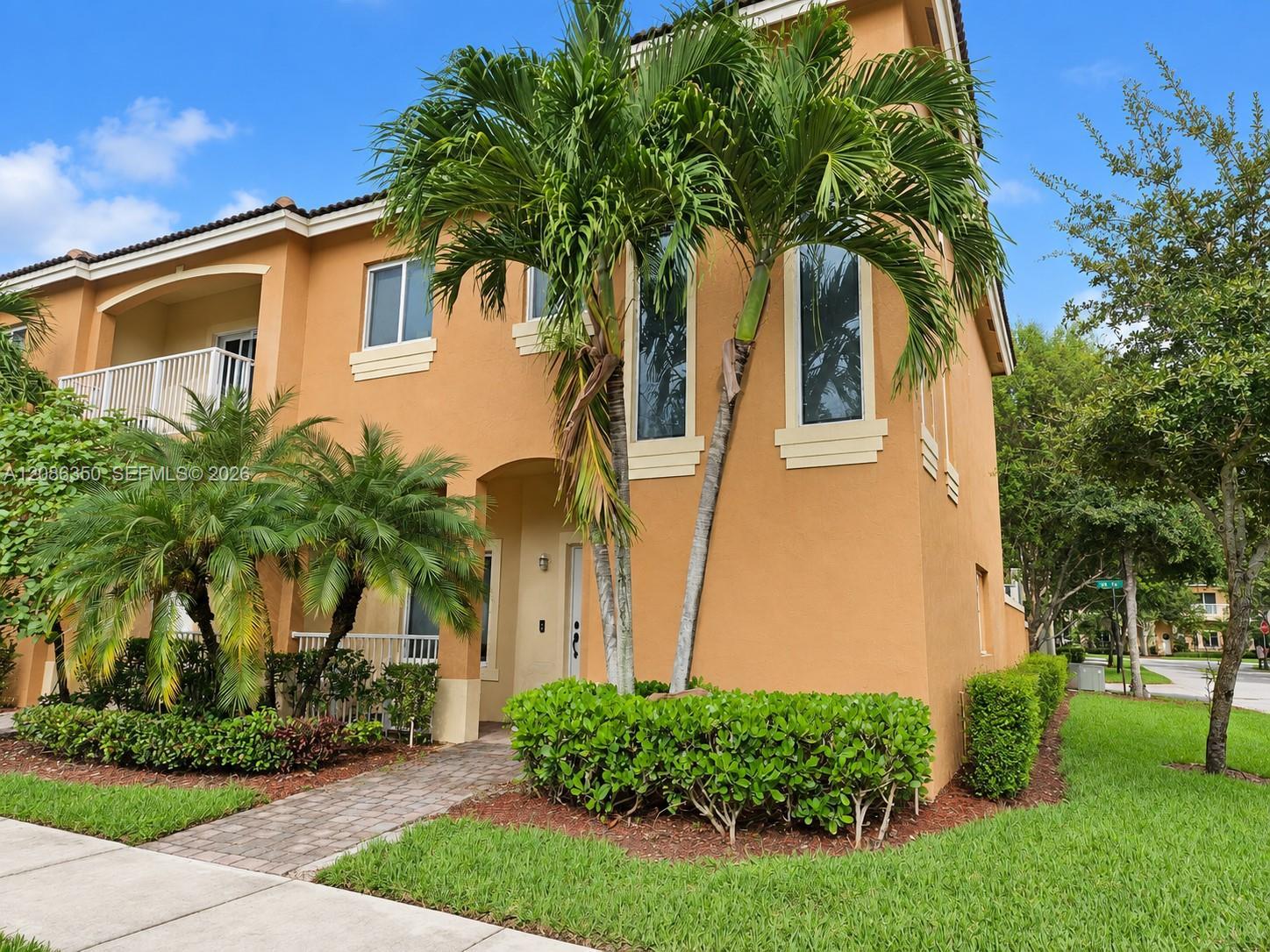 Property at 2356 SE 16th Pl, Homestead FL 33035