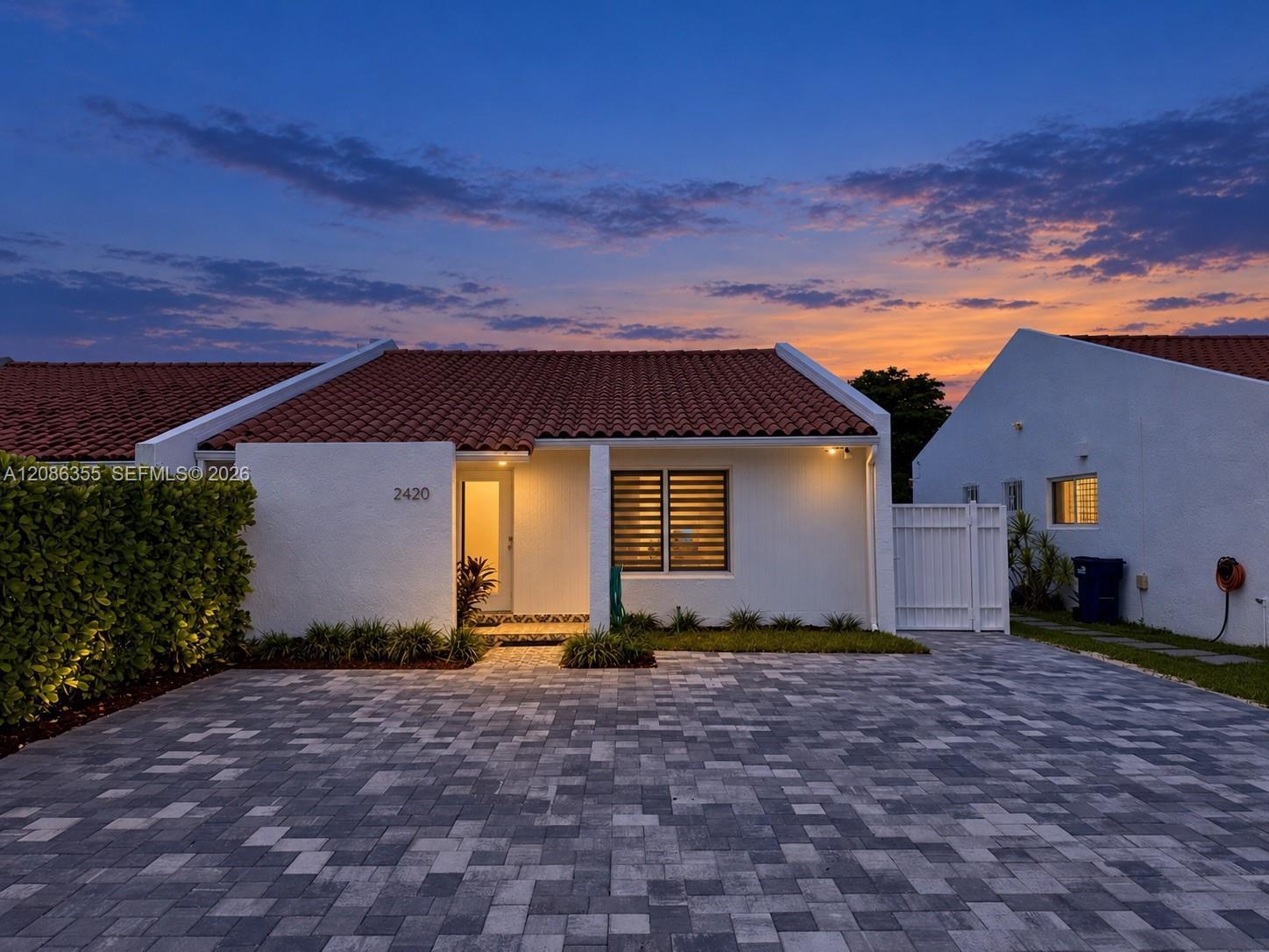 2420 SW 102nd Ave, Miami FL 33165