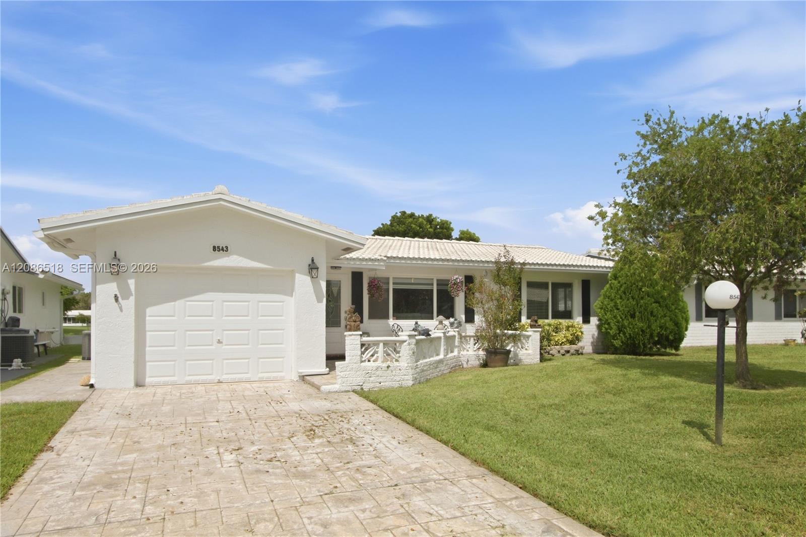 8543 NW 13th Ct, Plantation FL 33322