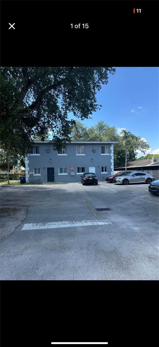 50 NW 166th St, Miami FL 33169