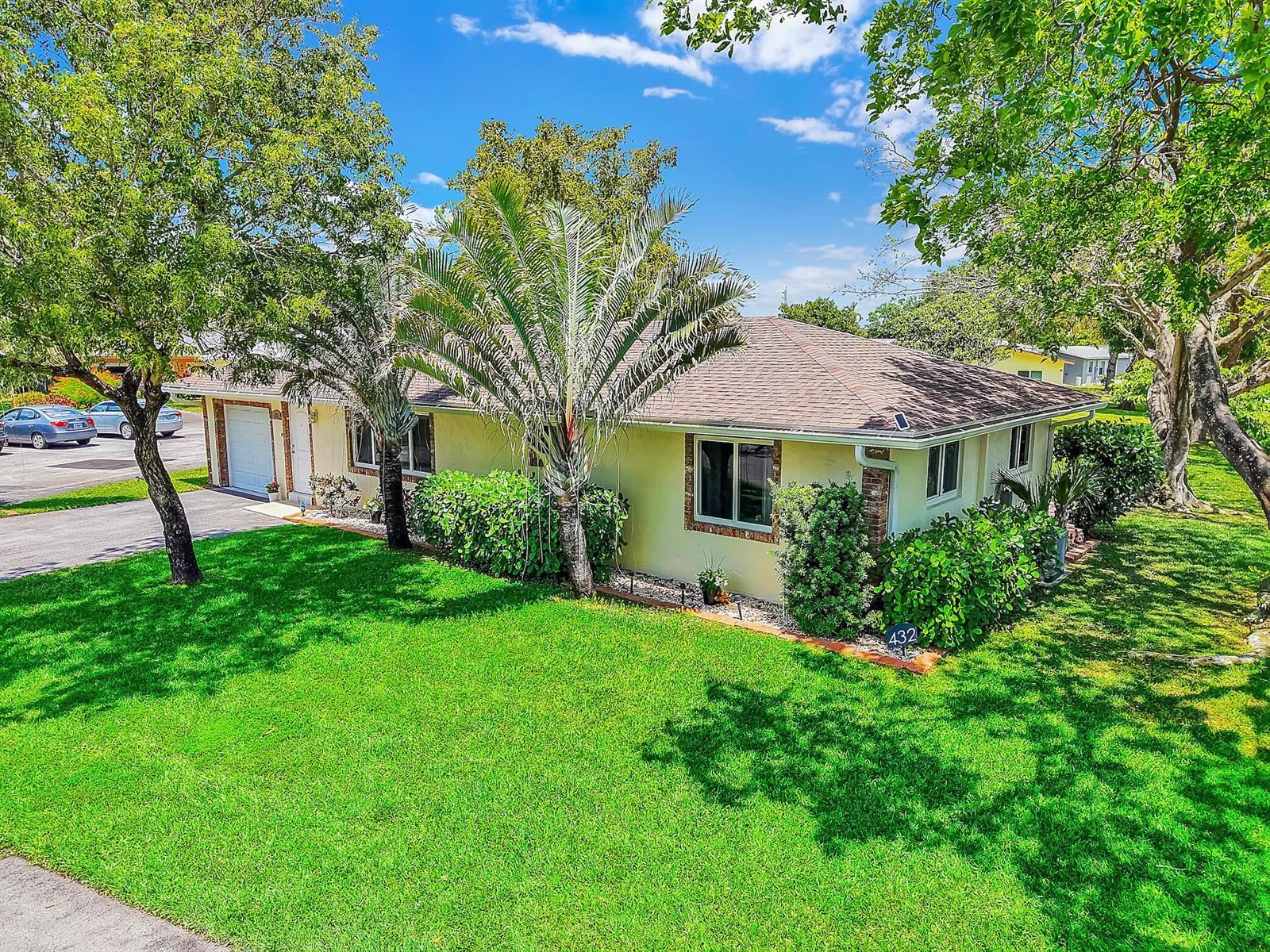 432 SW NATURA Avenue, Deerfield Beach FL 33441