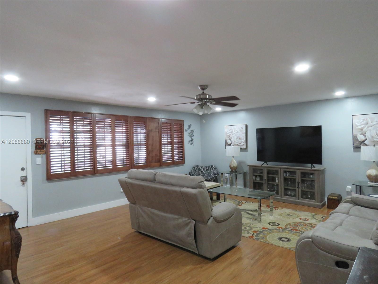 11840 NE 19th Dr # 26, North Miami FL 33181