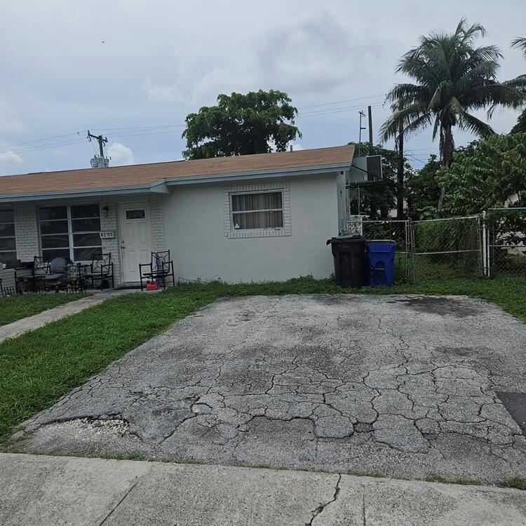 4133 NW 39th Avenue, Lauderdale Lakes FL 33309