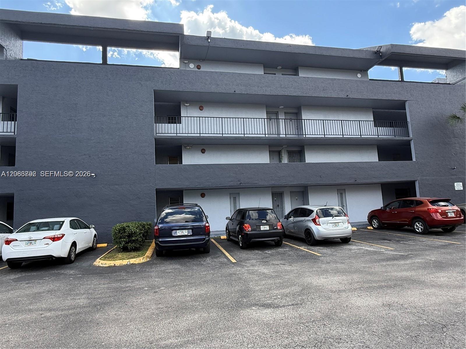 8821 W Flagler St # 411, Miami FL 33174