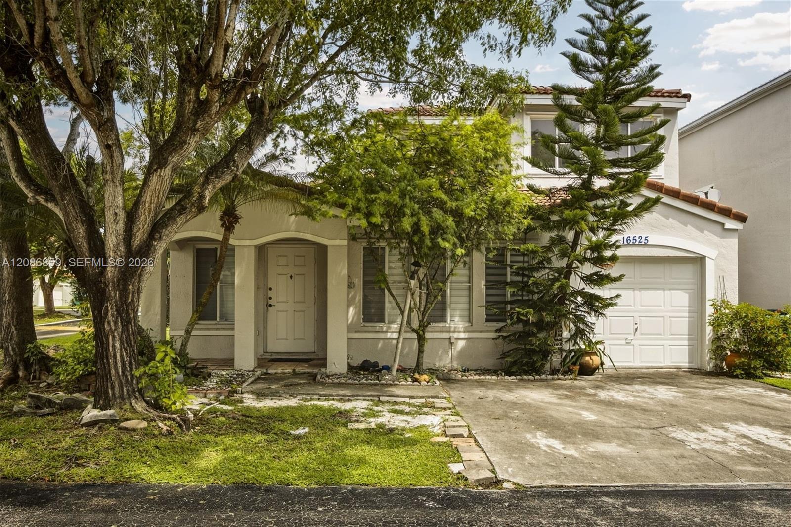 16525 SW 97th Ter, Miami FL 33196