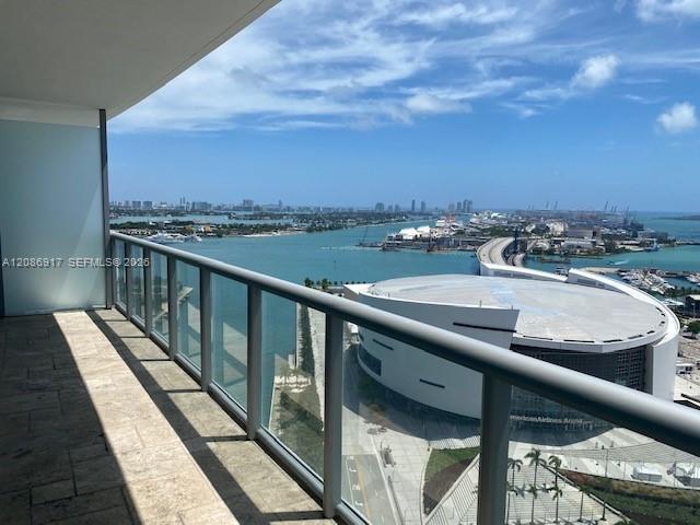 888 Biscayne Blvd # 2602, Miami FL 33132
