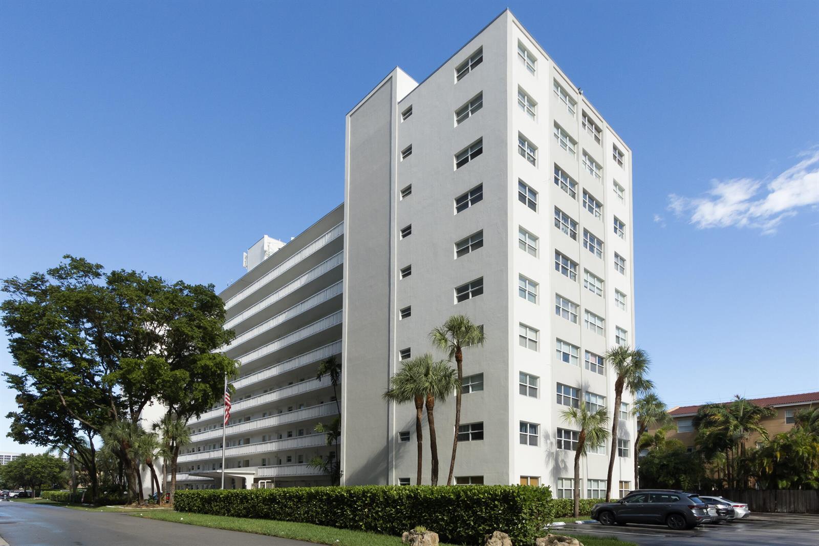2555 NE 11TH Street # 906, Fort Lauderdale FL 33304
