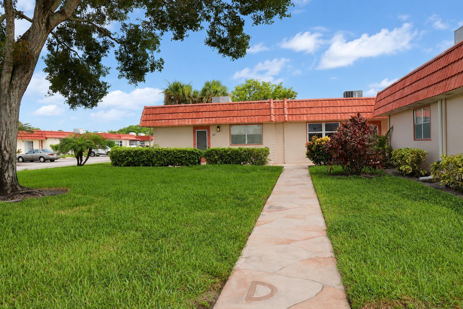 120 Seville E, Delray Beach FL 33446