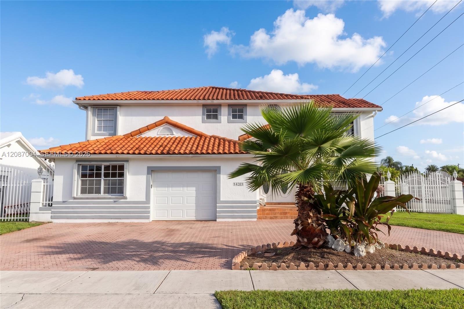 14203 SW 35th St, Miami FL 33175