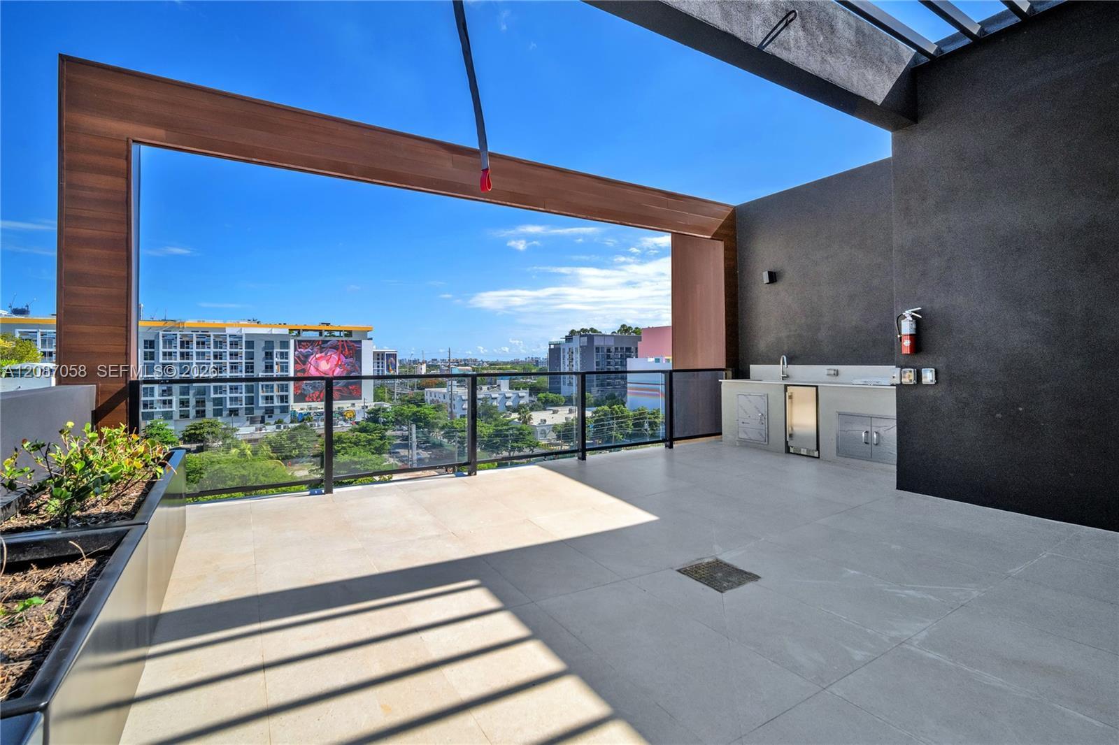 91 NW 27th St # 502, Miami FL 33127