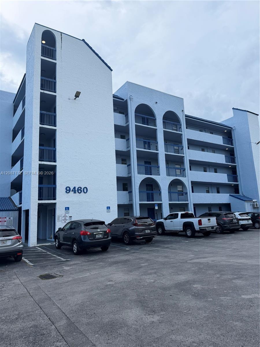 9460 Fontainebleau Blvd # 433, Miami FL 33172