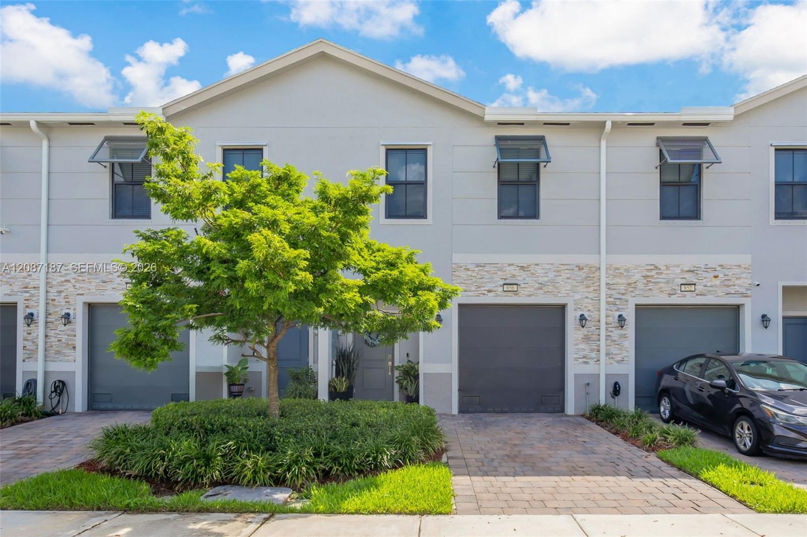 856 NW 3rd Way, Pompano Beach FL 33060