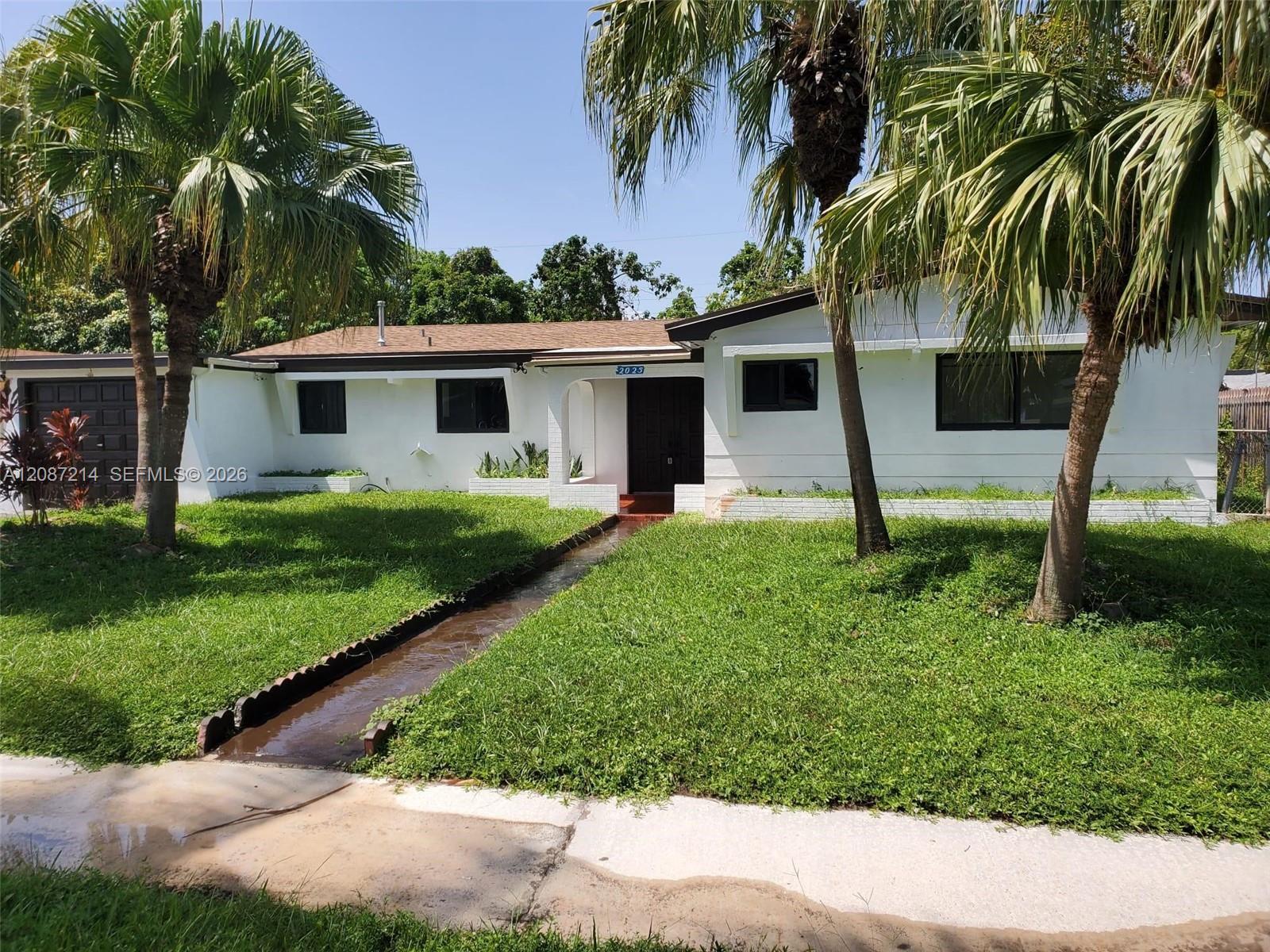 2025 NW 191st St, Miami Gardens FL 33056