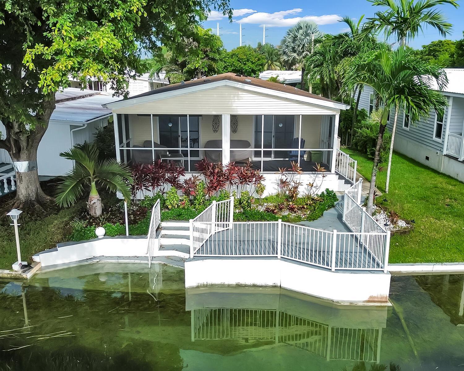 5420 Lagoon Drive, Fort Lauderdale FL 33312